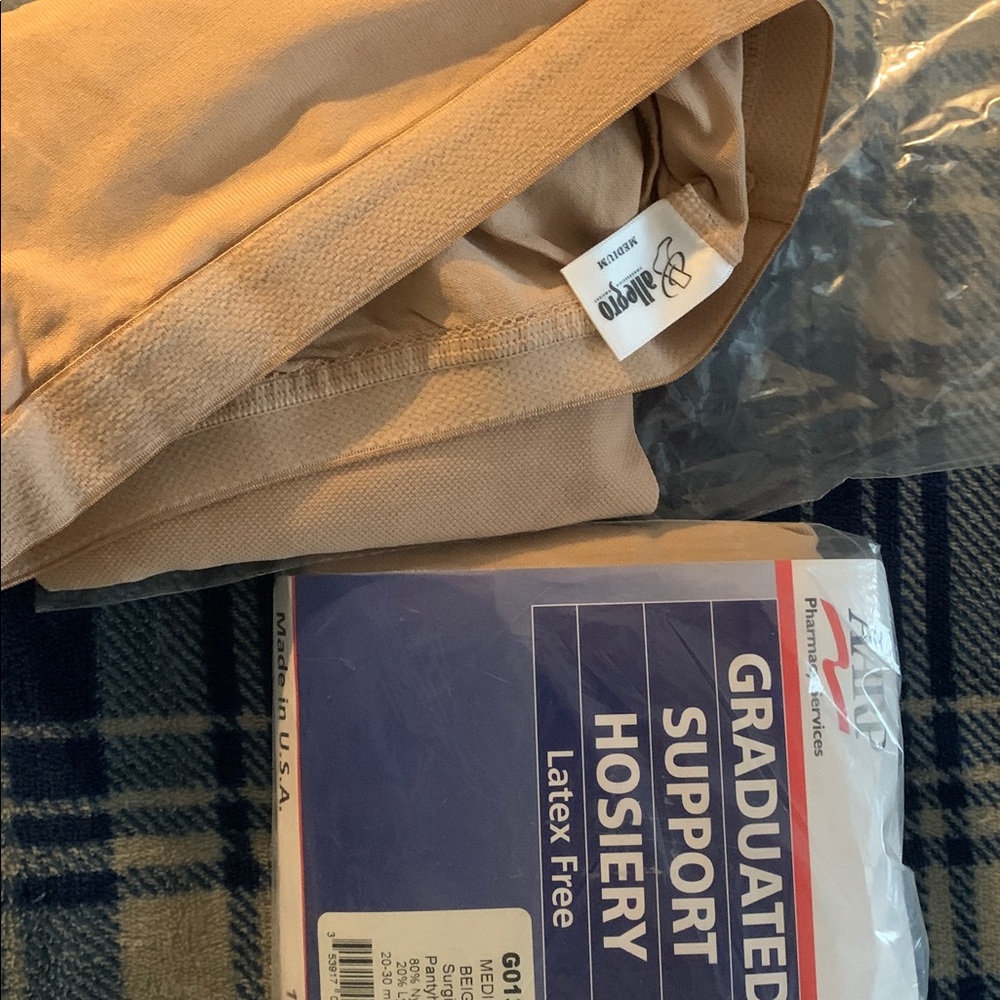 2pairs-AARP&Allegro Graduated Support Hosiery